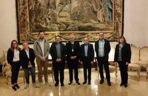 La Junta Directiva d’Agrupació de Setmana Santa de Valls es reuneix amb l’Arquebisbe de Tarragona