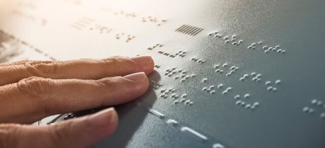 carteles-en-braille-rotulación-accesible-para-personas-ciegas-05ba8