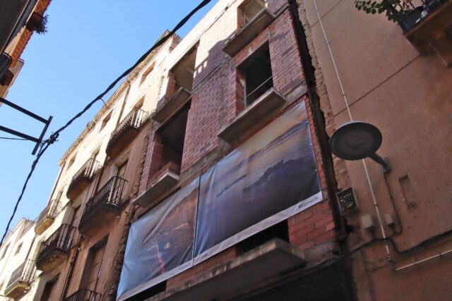 b1cbcd34-47ca-4f28-92c8-ca4ab7870c3b (1)