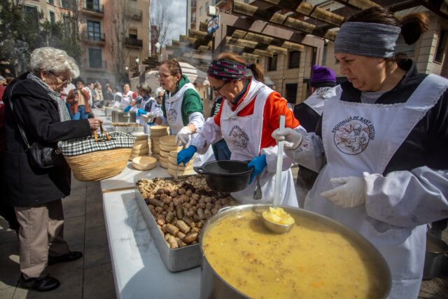 418151598_816029497225416_5007108857452317383_n-640x427